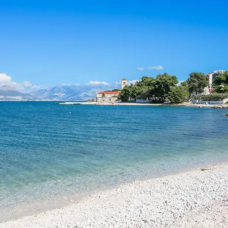 With Parking Space Zedno, Ciovo - 24516 * 特罗吉尔